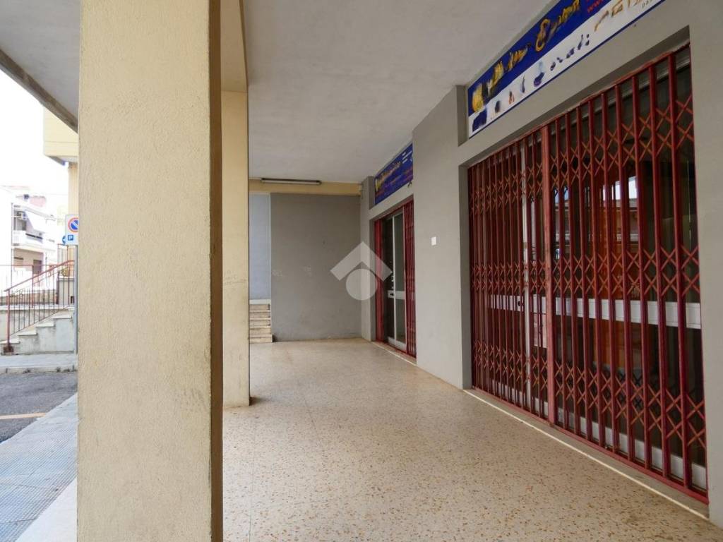 Immobile a Scanzano jonico in Locale commerciale Via Amendola, 9 - Foto 4