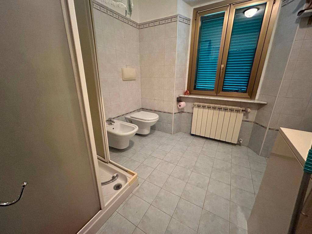Appartamento a Vedano olona in Via dei Martiri - Foto 4