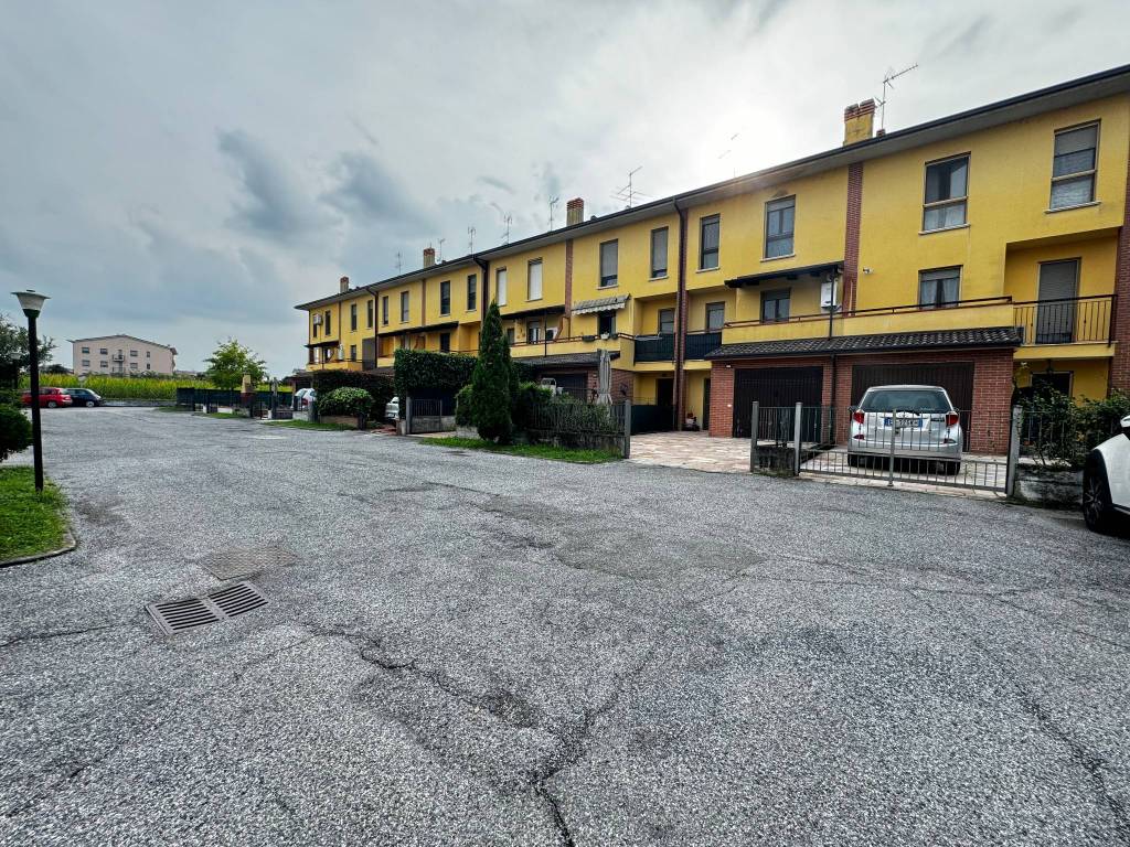 Villetta a schiera a Tavazzano con villavesco - Foto 2