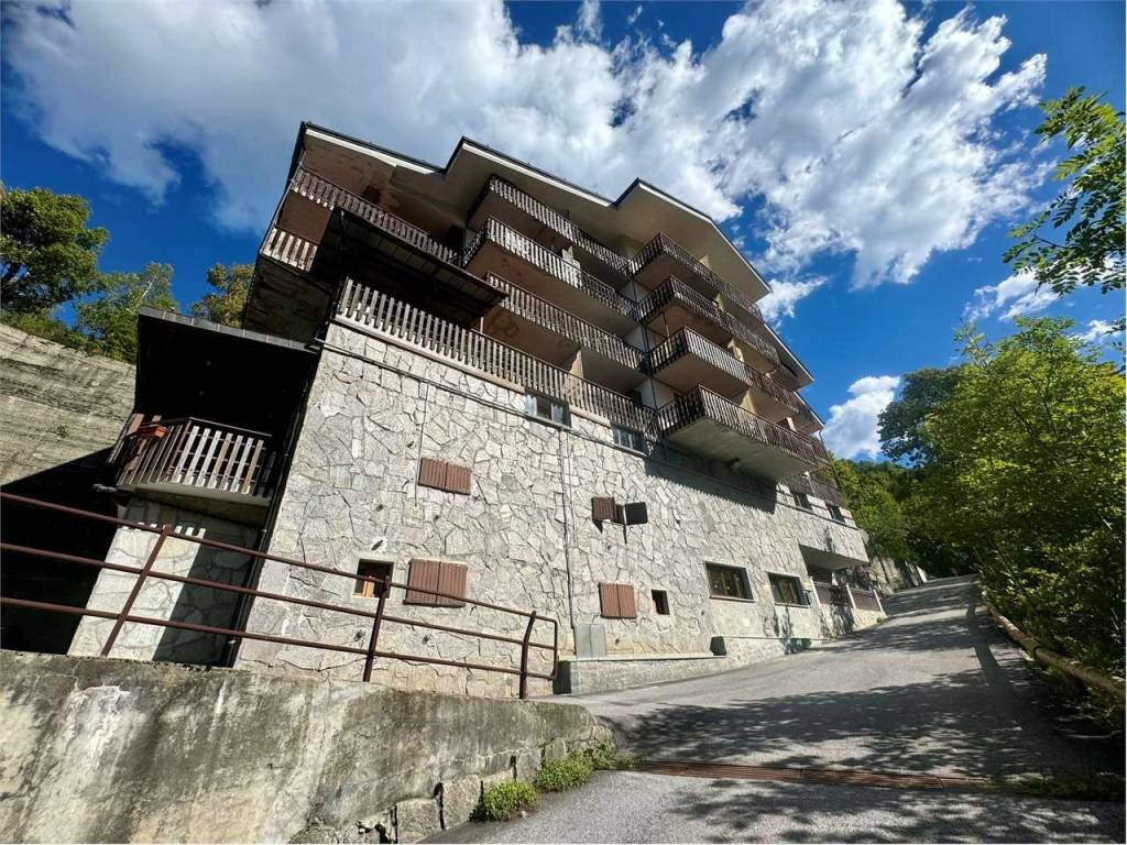 Appartamento a Limone piemonte in VIA SAN GIOVANNI, 44 - Foto 2