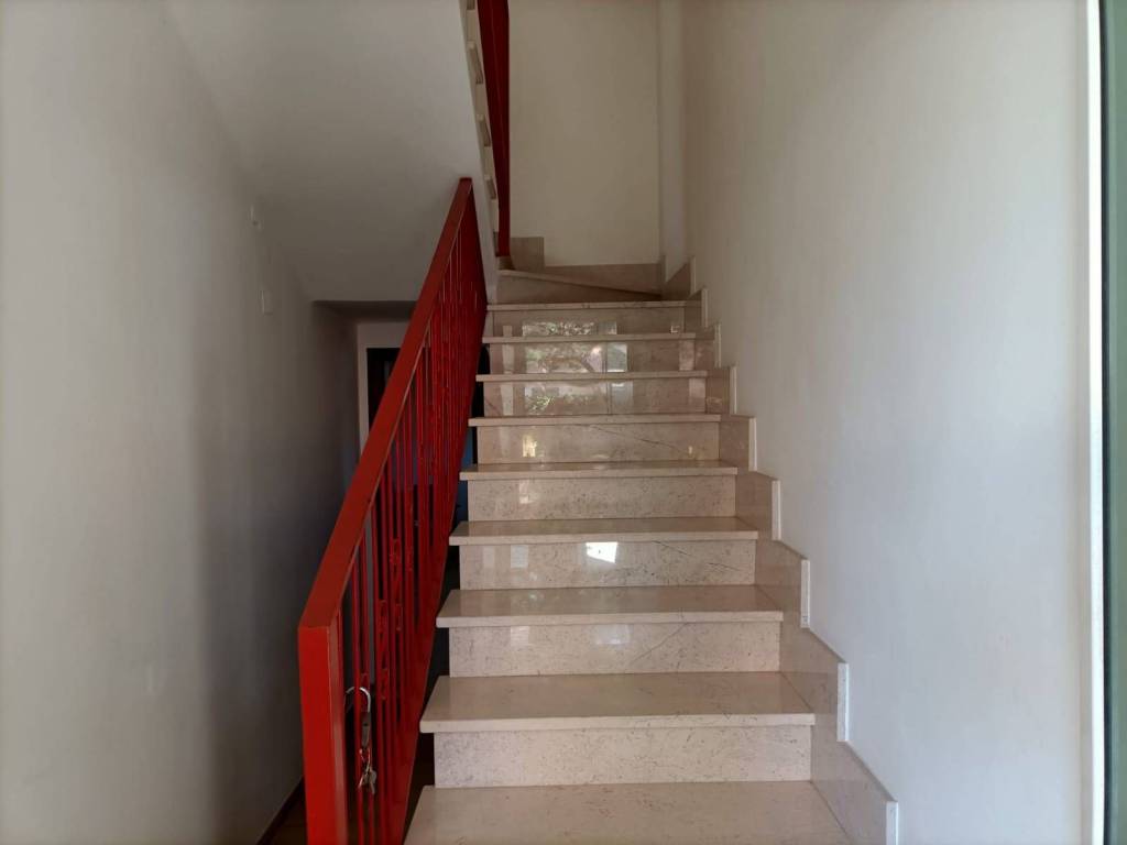Palazzo / stabile a Taranto in Via Primule, 28 - Foto 4