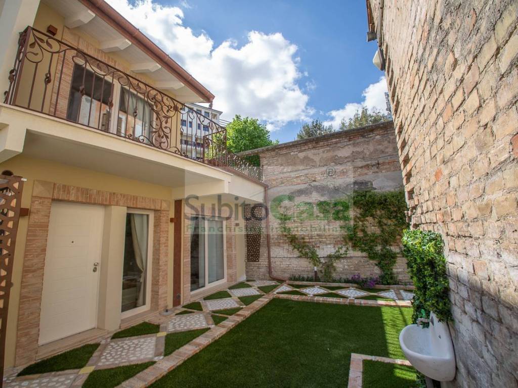 Villa a Chieti in Via B. Croce, 18 - Foto 4