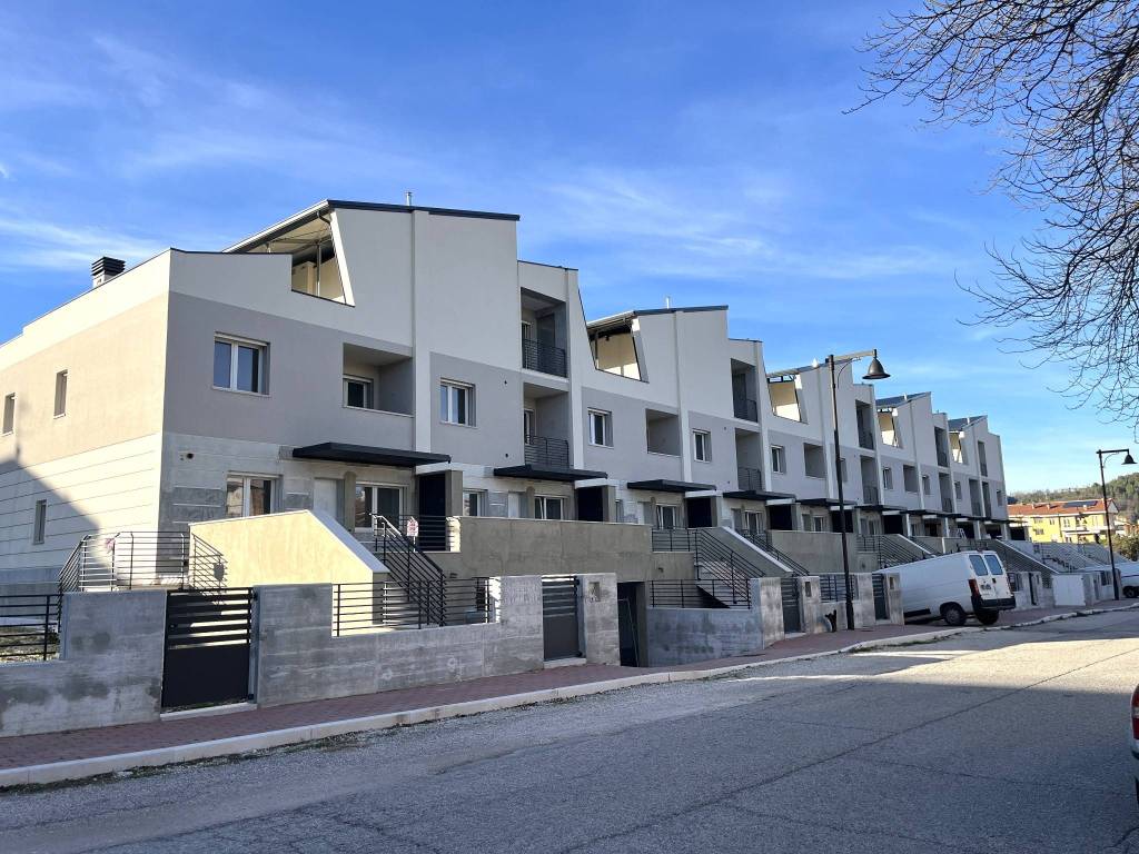 Appartamento a Fermignano in Via Giacomo Matteotti - Foto 2