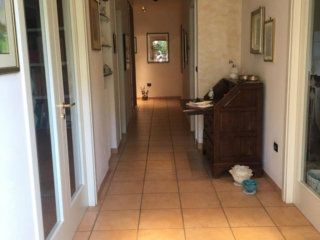 Appartamento a Brindisi in Via Ruggero Flores - Foto 3