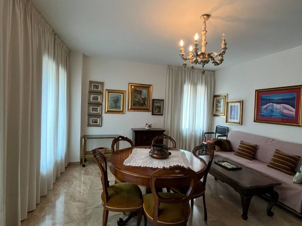 Appartamento a Recoaro terme in Piazza Brigata Liguria - Foto 4