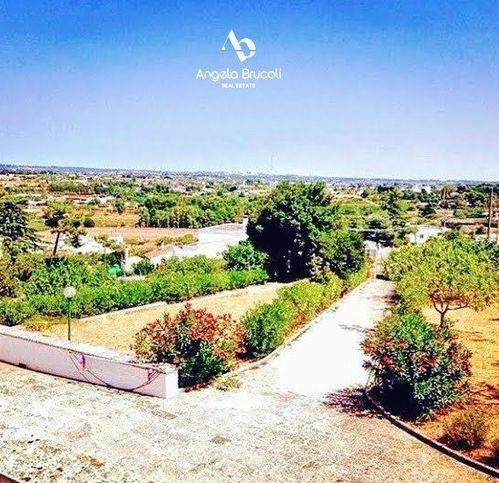 Villa a Martina franca in Strada Delfino 1 - Foto 2
