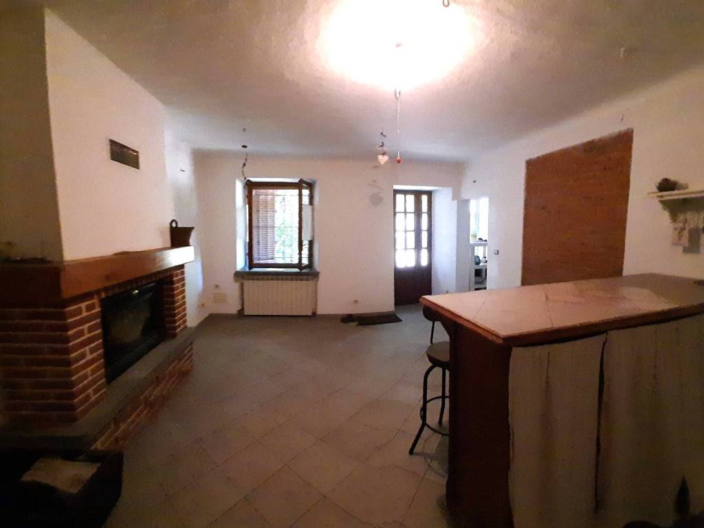 Villa a Moncrivello in Via Ernesto Angiono Foglietti, 72 - Foto 4