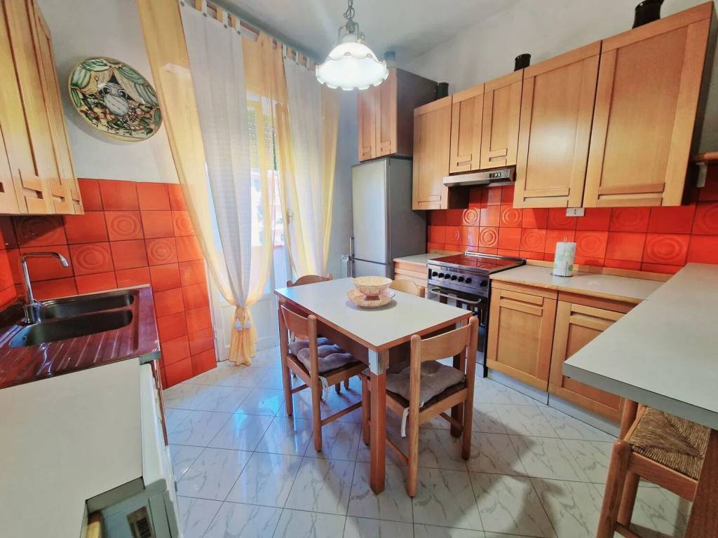 Appartamento a Sarzana in Piazza Matteotti S.N.C. - Foto 5