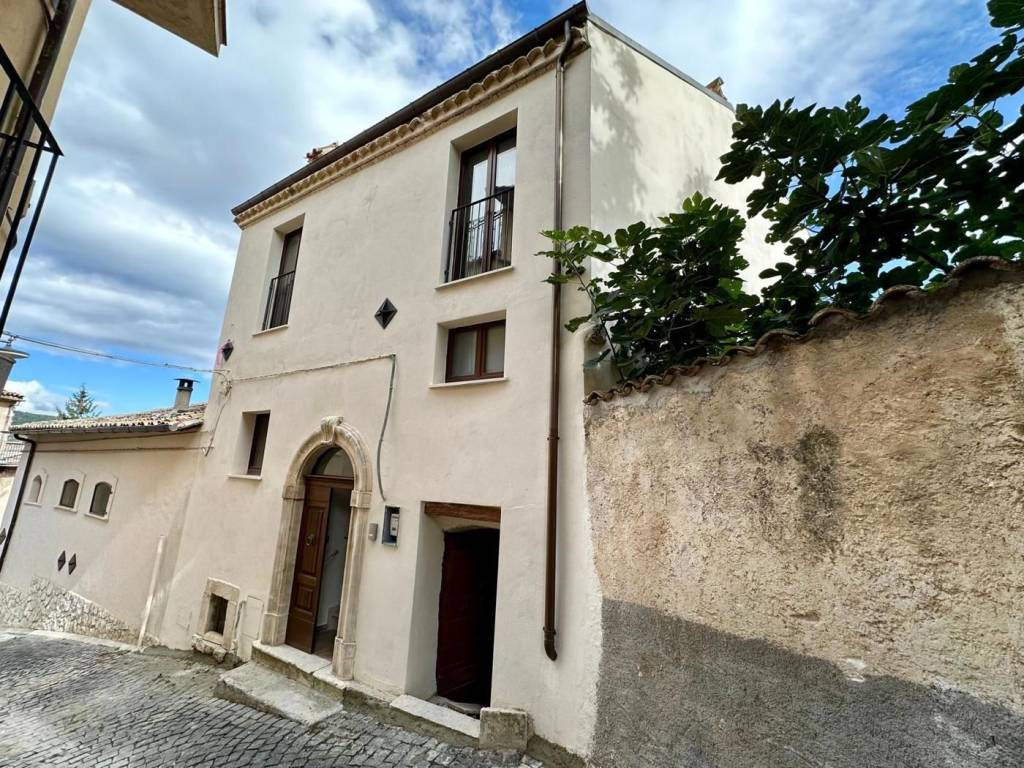 Casa indipendente a Caporciano in Via San Rocco, 6 - Foto 3