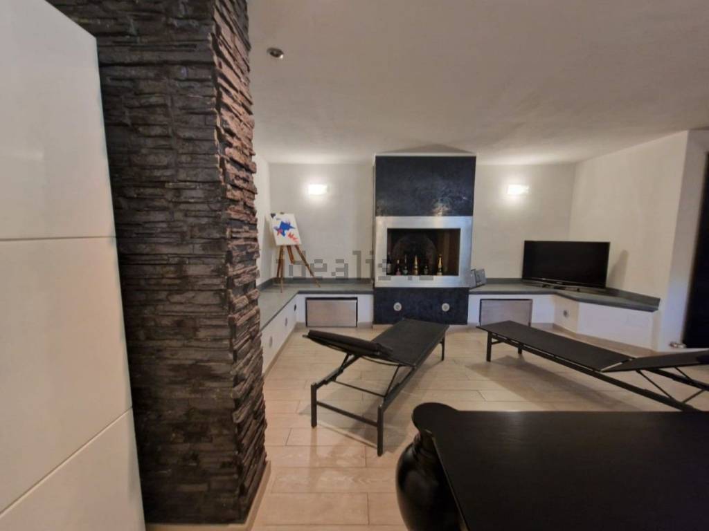 Villa a Camaiore in Via Vittorio Alfieri - Foto 2
