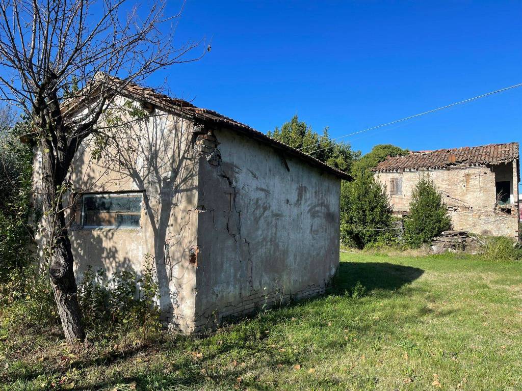 Terreno a Riccione in Via Flaminia, 193 - Foto 2