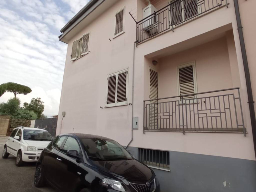 Villa a Marcianise in Via Santella - Foto 3