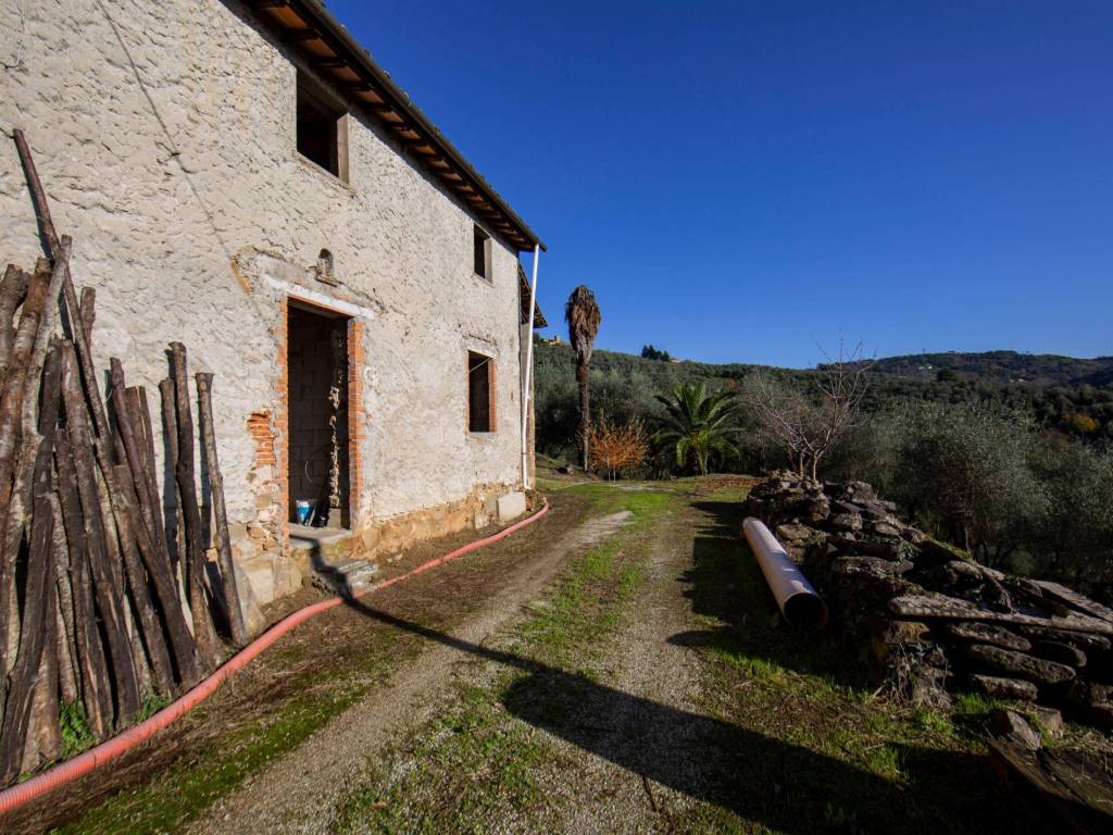 Rustico / casale a Pescia in Via di Collecchio, 25 - Foto 3