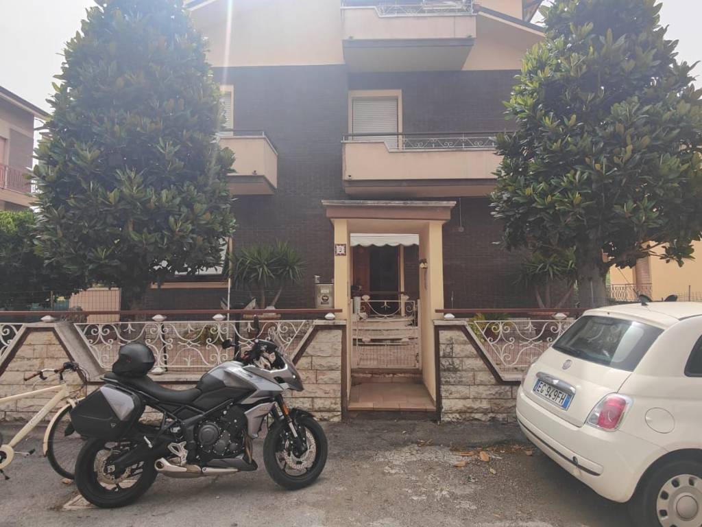 Villa a Pesaro in Via Eligio Cremonini - Foto 3