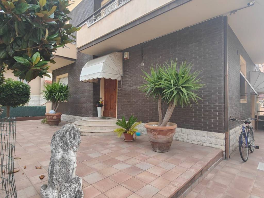 Villa a Pesaro in Via Eligio Cremonini - Foto 5