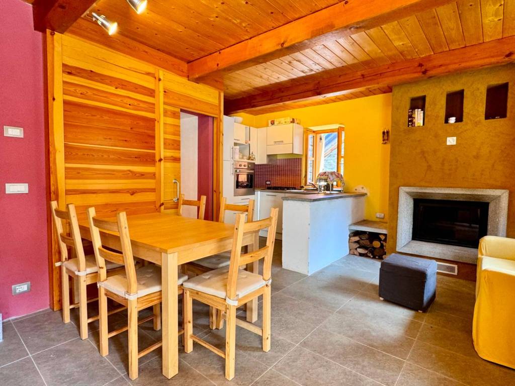 Casa indipendente a Borgomezzavalle in Località Rivera - Foto 2