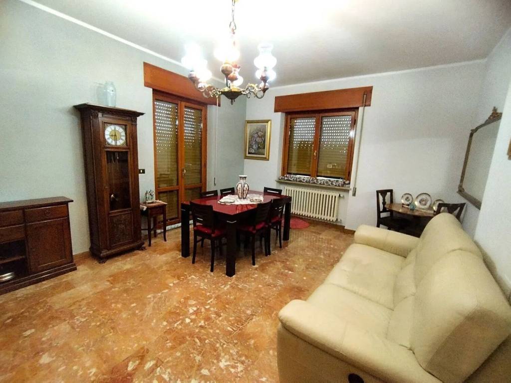 Appartamento a Avezzano in Piazza Cavour S.N.C. - Foto 2