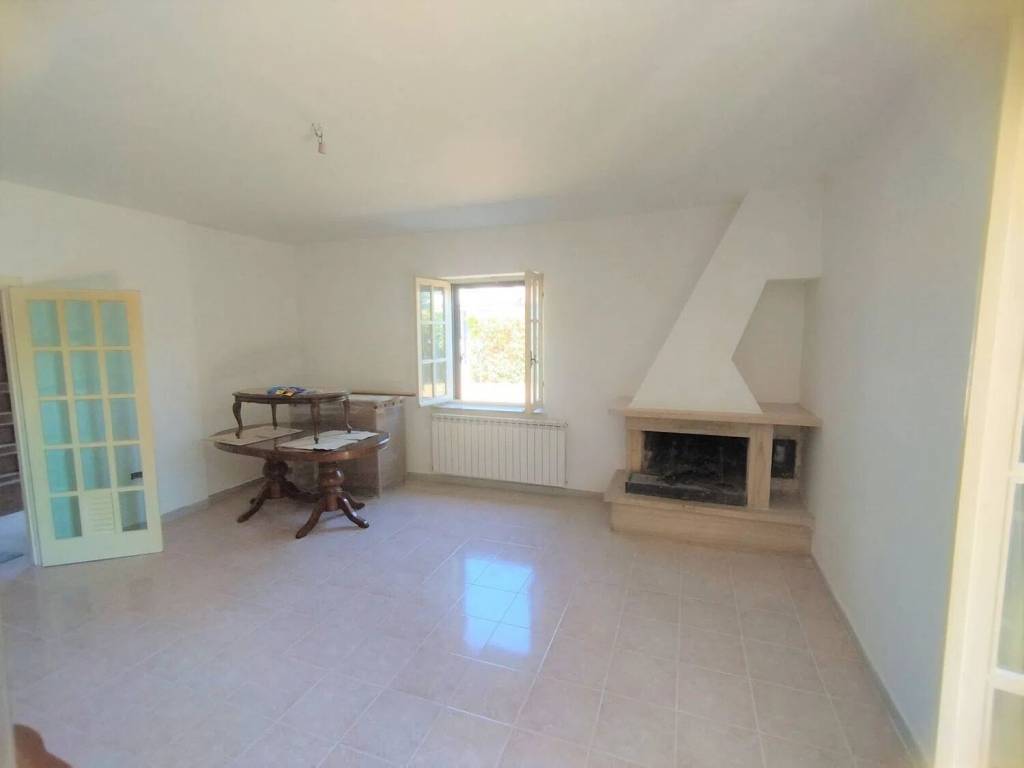 Villa a Avezzano in Via Caruscino, 30 - Foto 2
