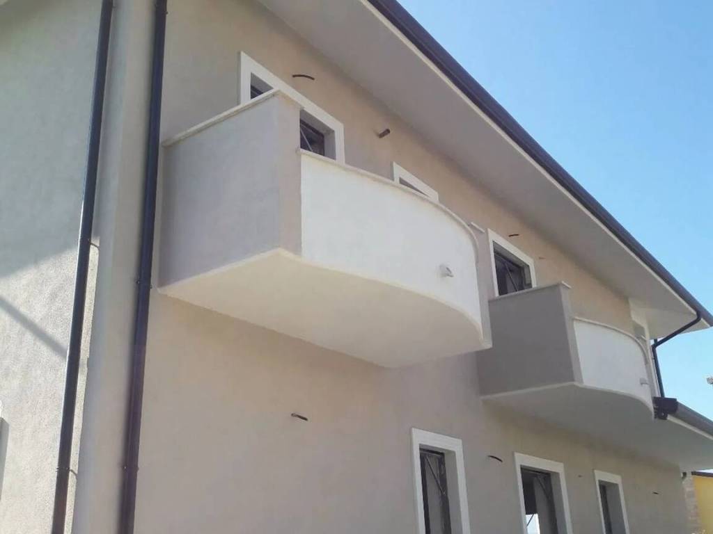 Villa a Avezzano in Via San Di Gennaro - Foto 2