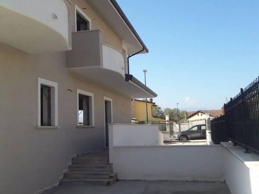 Villa a Avezzano in Via San Di Gennaro - Foto 4