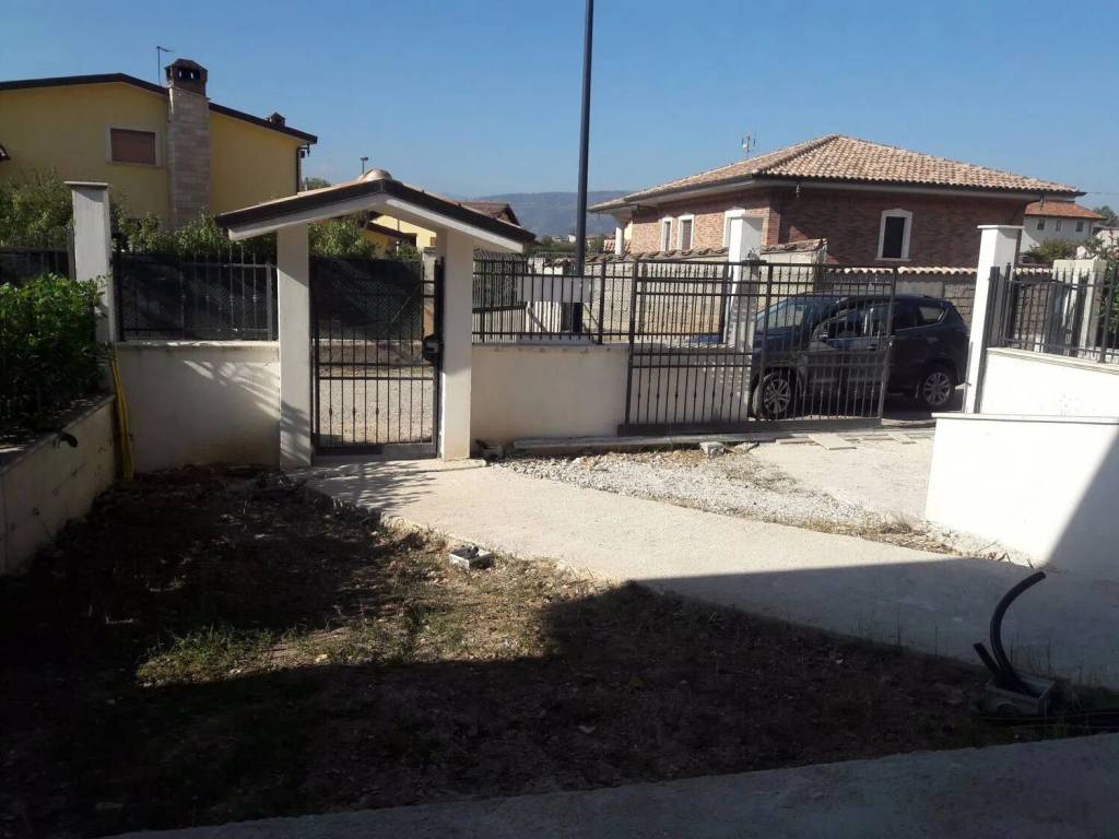 Villa a Avezzano in Via San Di Gennaro - Foto 5