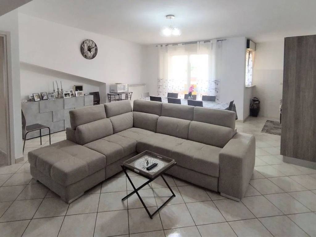 Appartamento a Avezzano in Via Dei Gladioli No Number - Foto 4