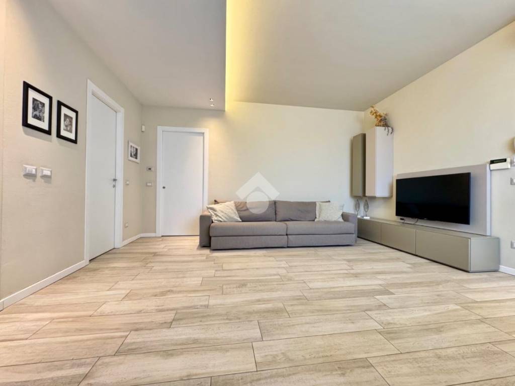 Appartamento a Codogno in Via Antonio Canova - Foto 2
