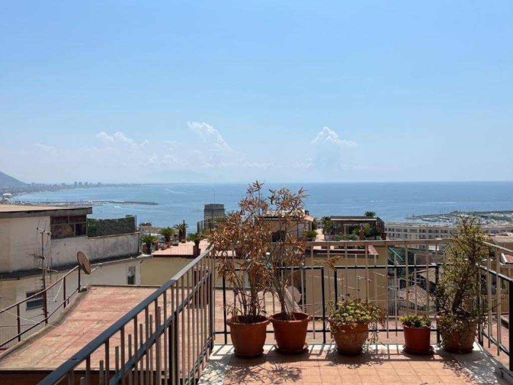 Appartamento a Salerno in Via Antonio Spinosa, 12 - Foto 2