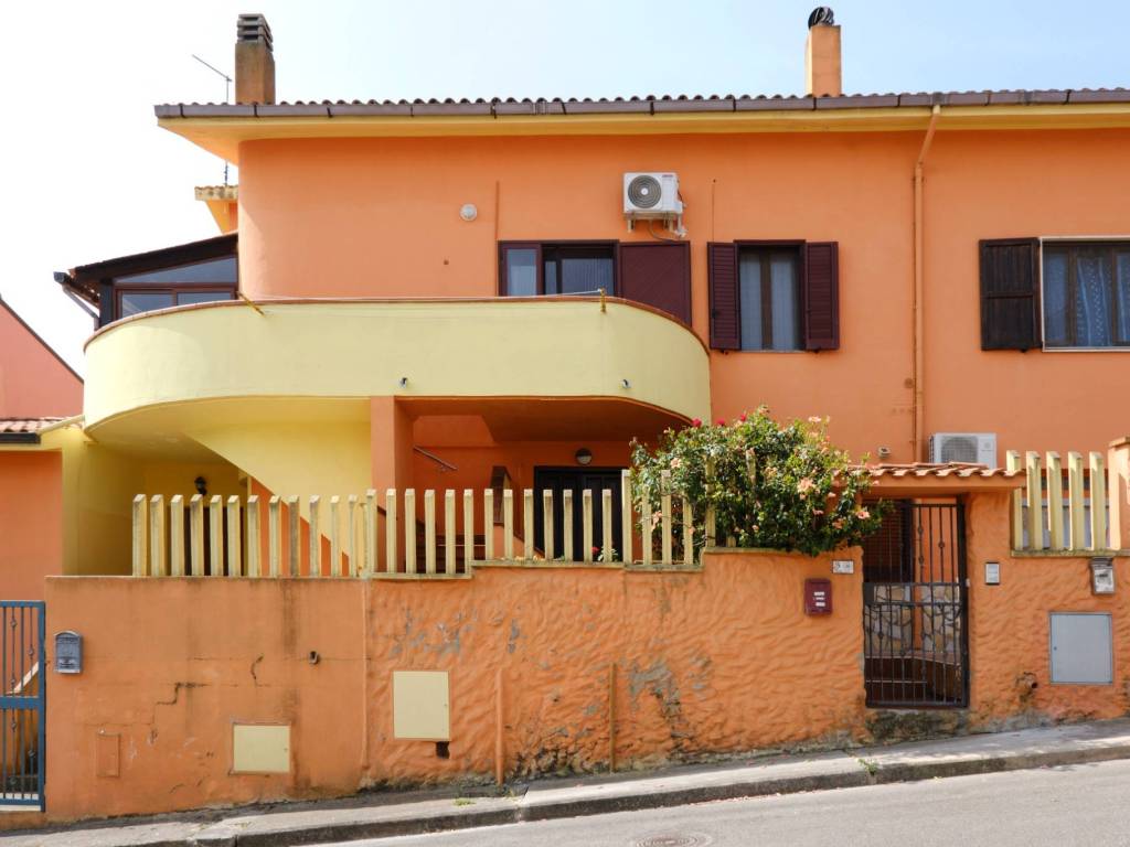 Appartamento a Sant'antioco in Via Gabriele D'Annunzio, 3 - Foto 2