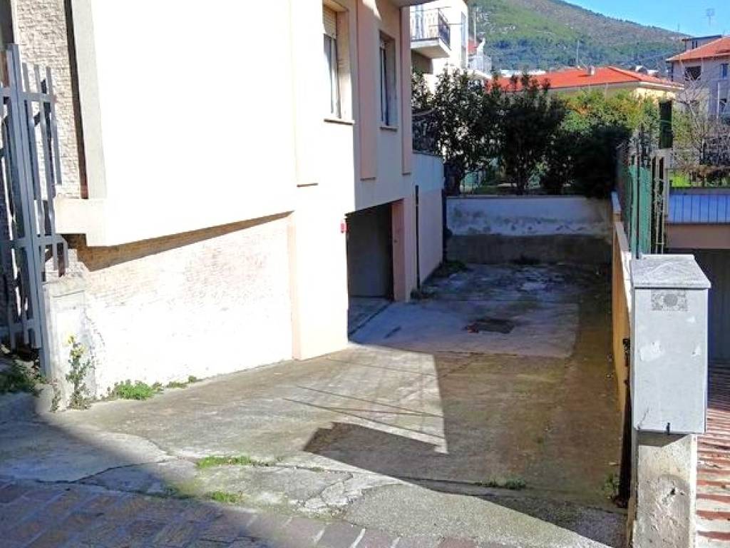Box / garage a Spotorno in Viale Europa, 20 - Foto 3
