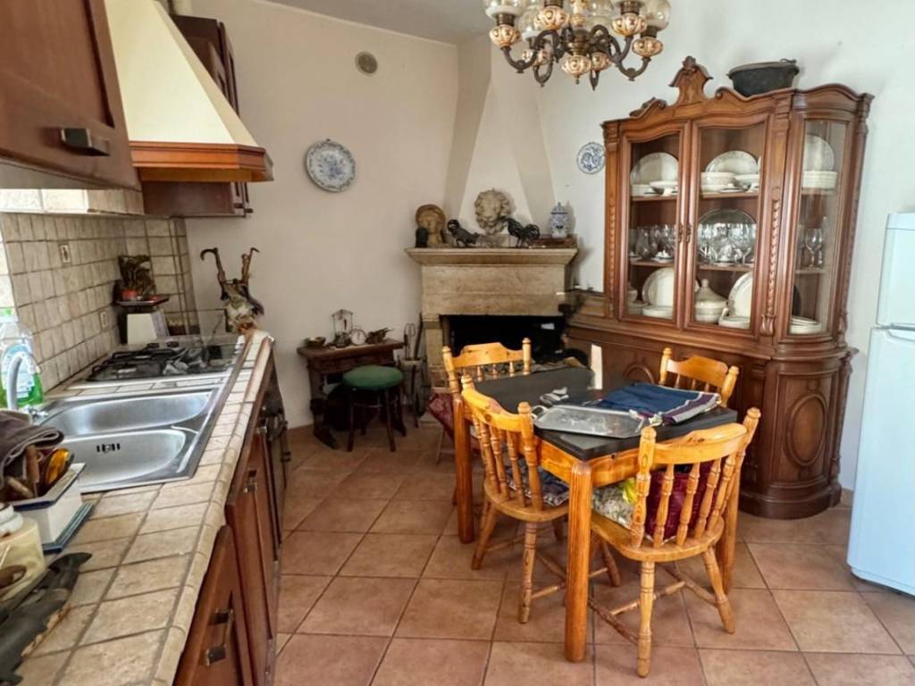 Casa indipendente a Capistrello in Piazza Ricetto - Foto 4