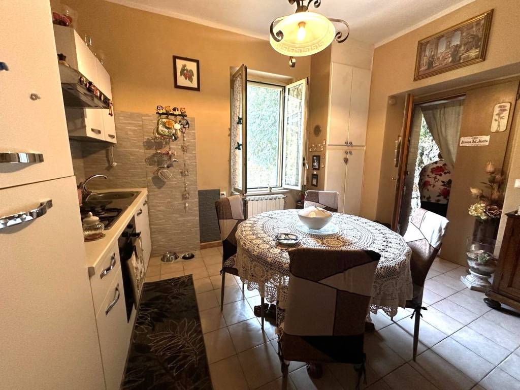 Appartamento a Arrone in Via del Mattatoio - Foto 5