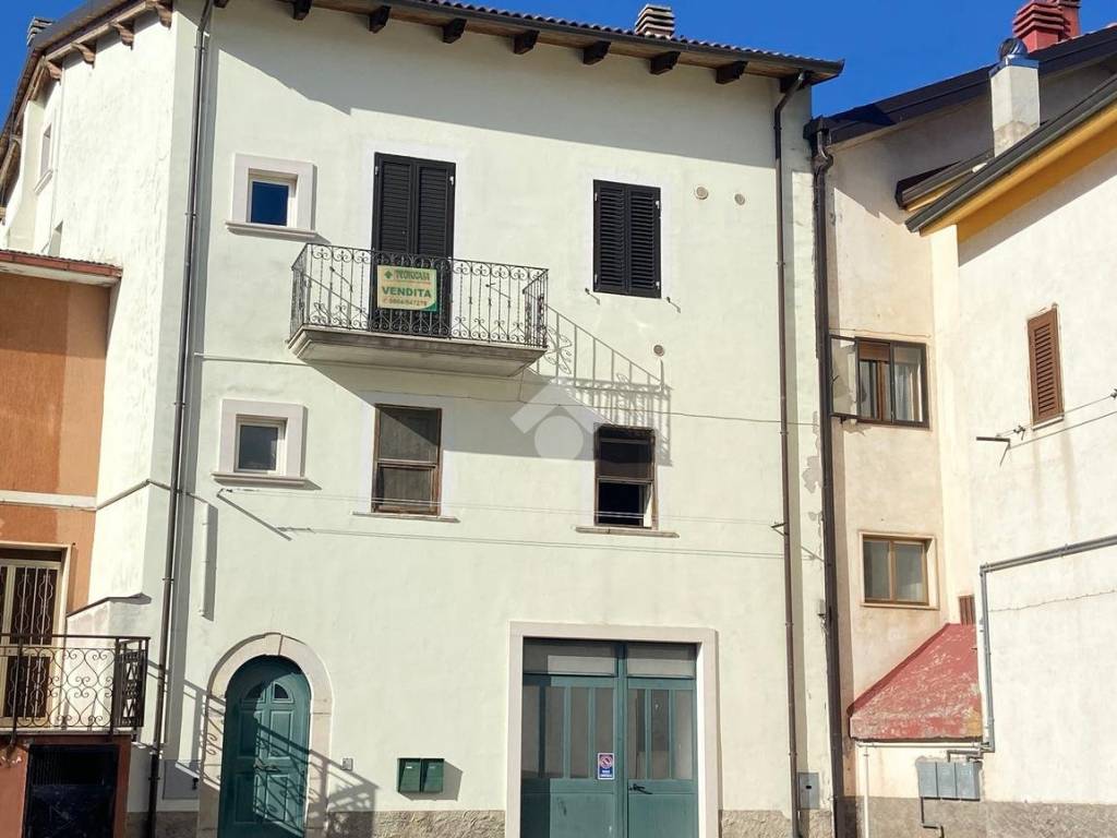Appartamento a Castel di sangro in appartamento Via Santa Lucia, 1 - Foto 2