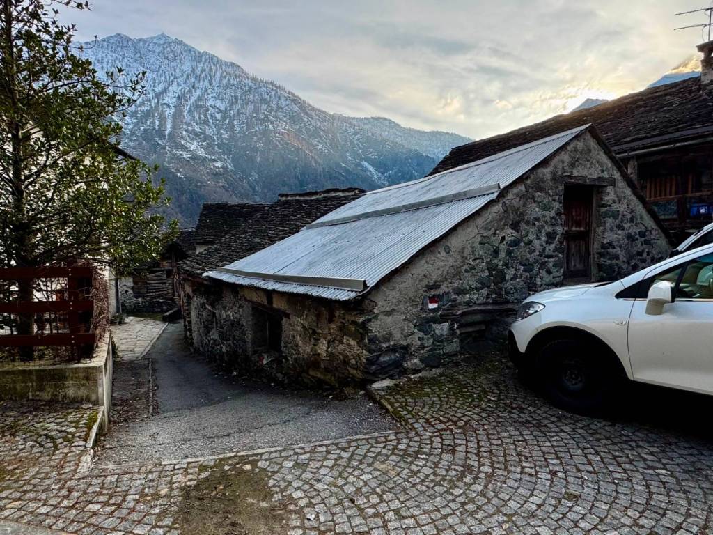 Casa indipendente a Antrona schieranco in Via Pietro Pianavilla - Foto 2