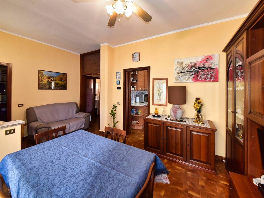 Appartamento a Uboldo in Via Pietro Madonnini, 84 - Foto 5