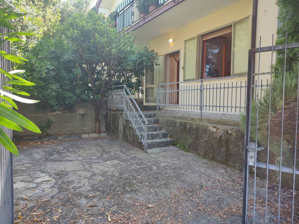 Appartamento a Celle ligure in Via Bottini, 48 - Foto 2