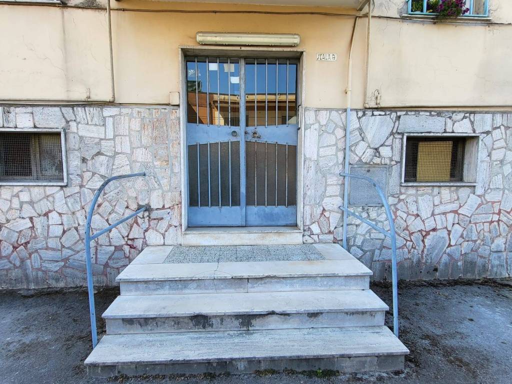 Appartamento a Scafati in Via Martiri d'Ungheria, 101 - Foto 2