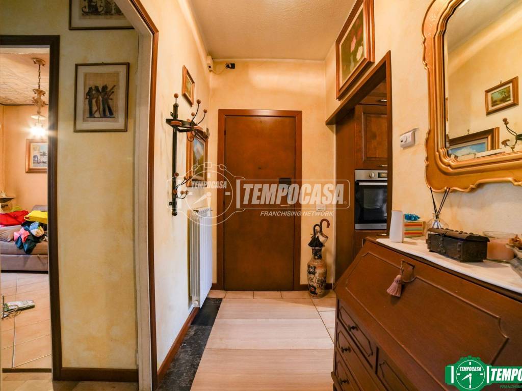 Appartamento a Arona in Via Monte Leone 21 - Foto 5