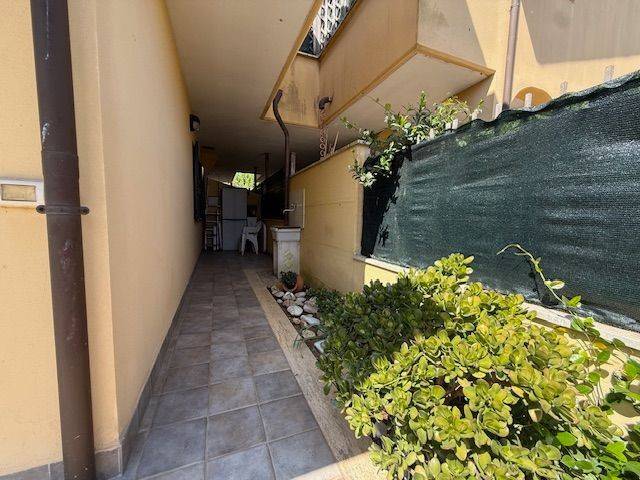 Villa a Sabaudia in Via Rubicone - Foto 3