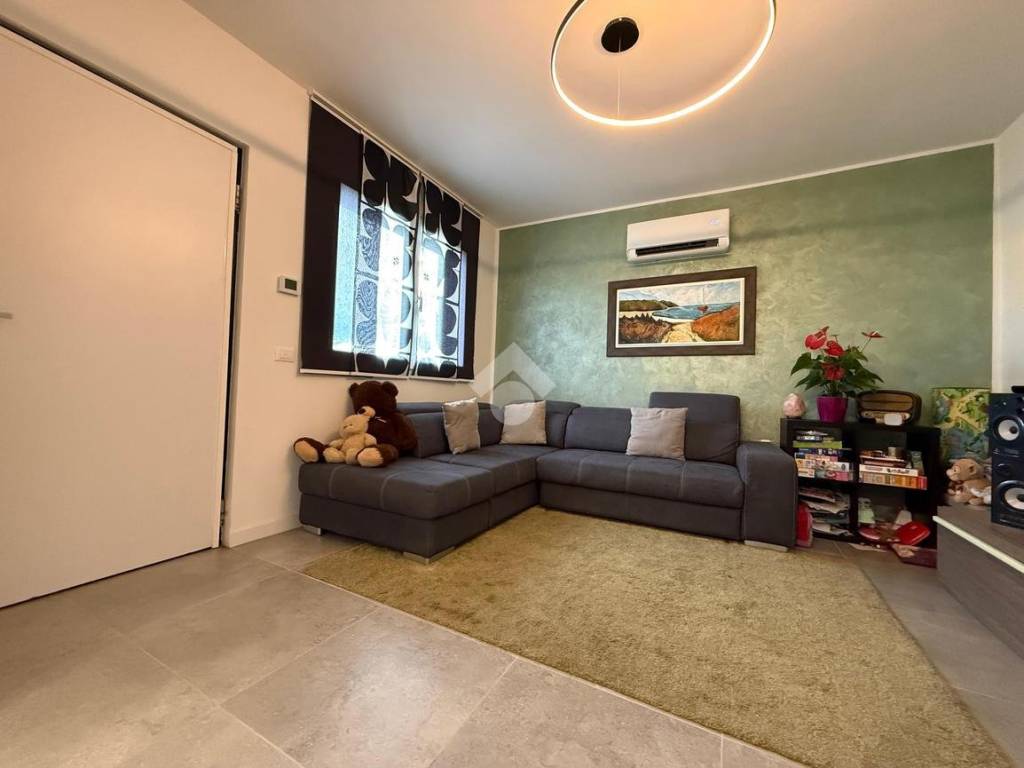 Villa a Rovigo in Via Lungo Adige, 50 - Foto 2