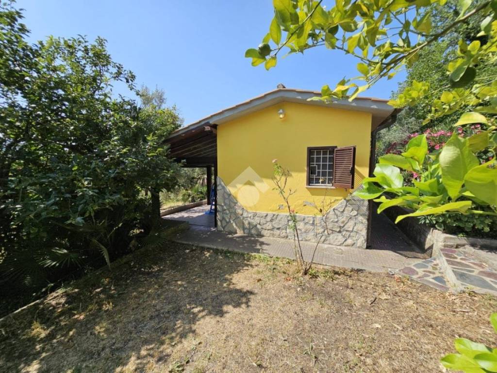 Casa indipendente a Montopoli di sabina in VIA CAMPANA - Foto 2