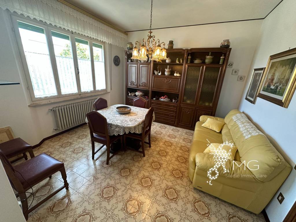 Appartamento a Rosignano marittimo in Via Adriano Cecioni - Foto 5