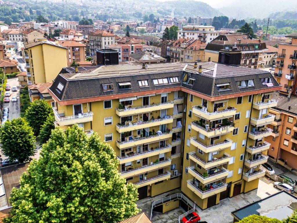 Appartamento a Luino in VIALE AMENDOLA, 20 - Foto 3