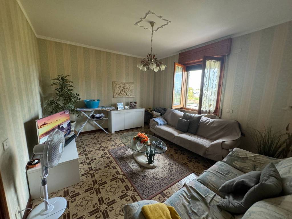 Villa a Concordia sulla secchia in Via Paglierine - Foto 5