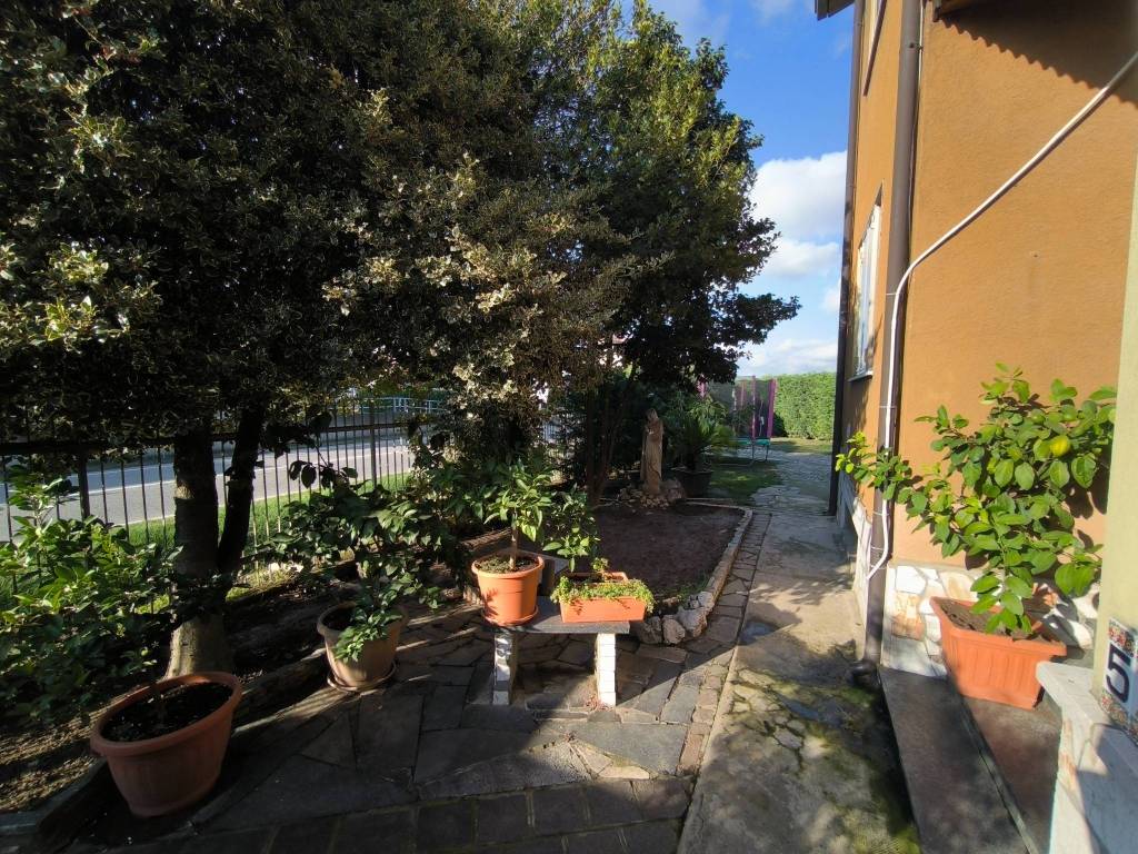 Casa indipendente a Sant'angelo lodigiano in Viale Trieste, 57 - Foto 3