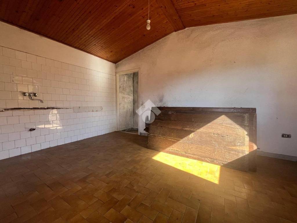 Casa indipendente a Sarzana in Via Nave, 27 - Foto 3