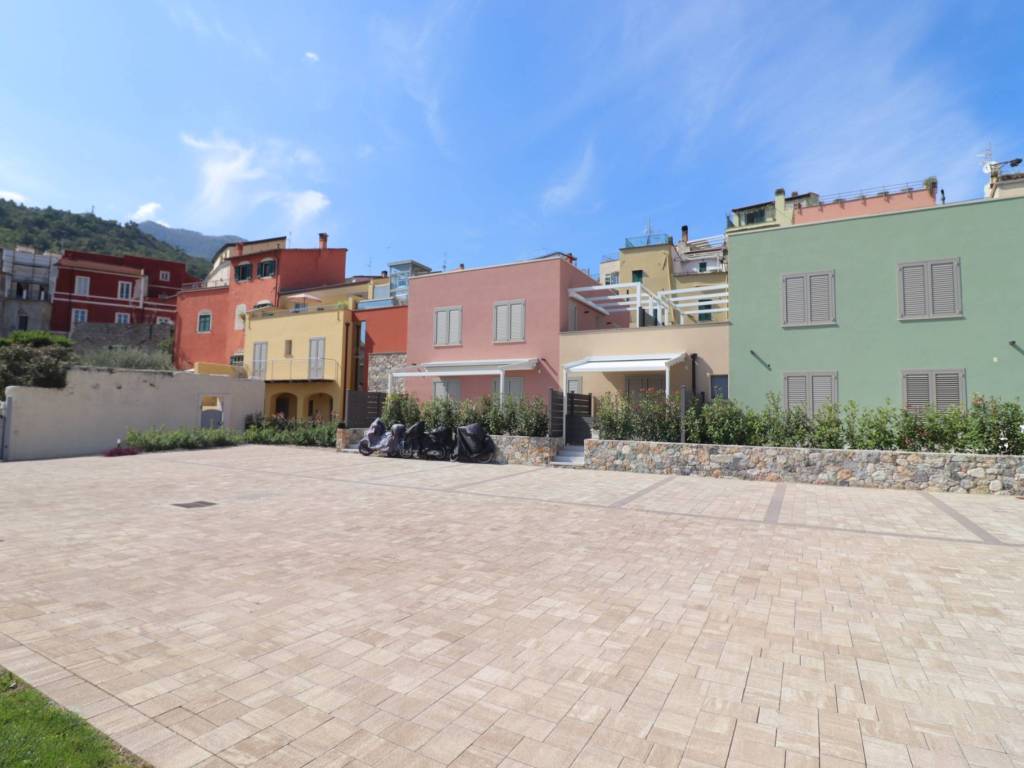 Appartamento a Loano in Viale Silvio Amico - Foto 2