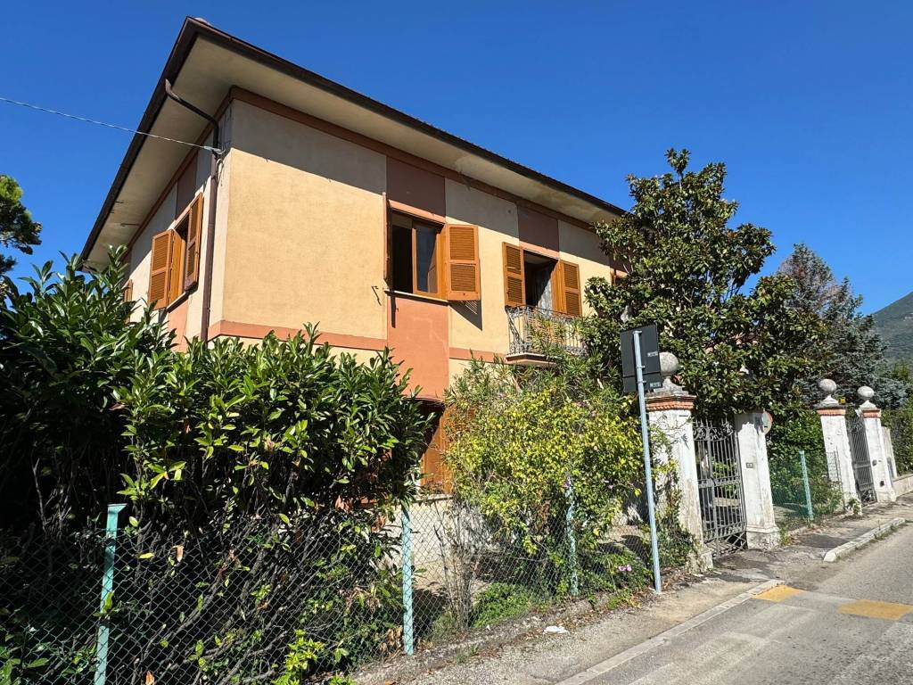 Casa indipendente a Castrocielo in Via per la Stazione d'Aquino, 161 - Foto 3