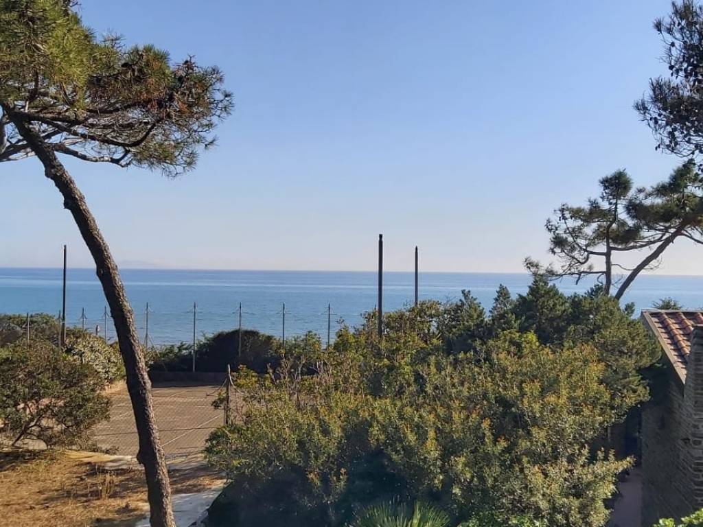 Appartamento a Castiglione della pescaia in Viale Giuseppe Verdi - Foto 2