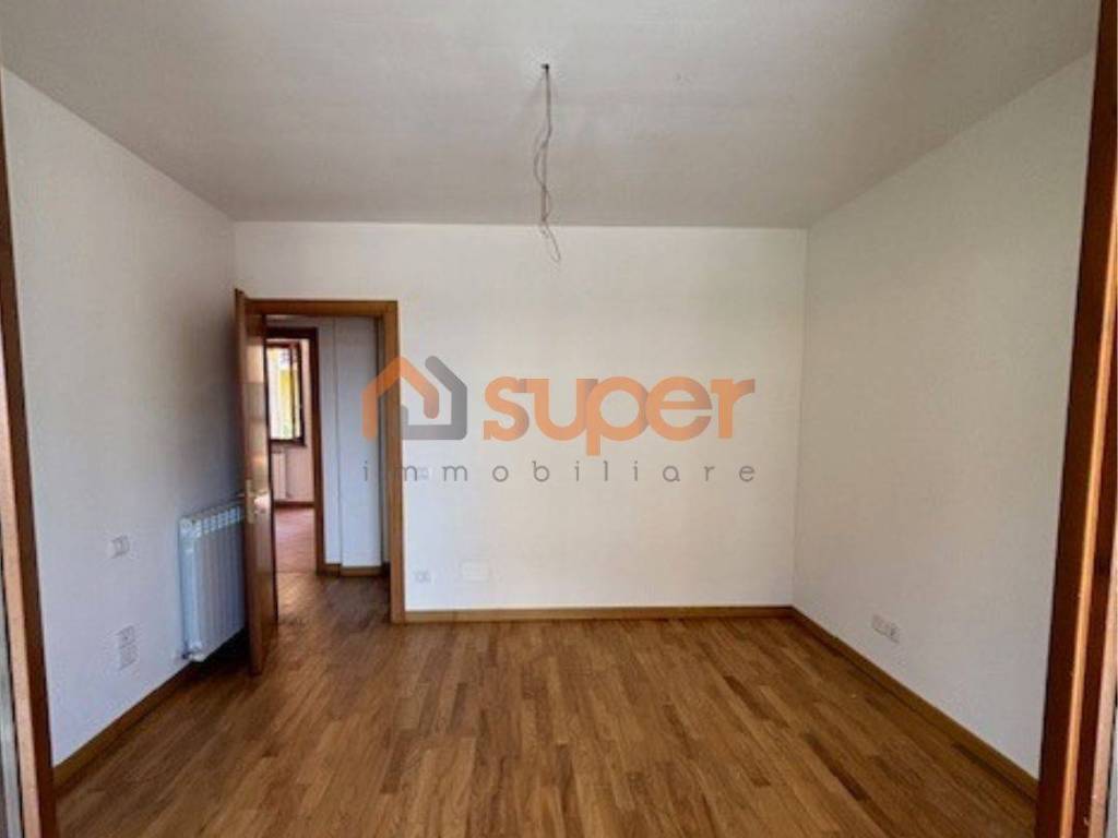 Appartamento a Castiglione del lago in Via Volontariato - Foto 4